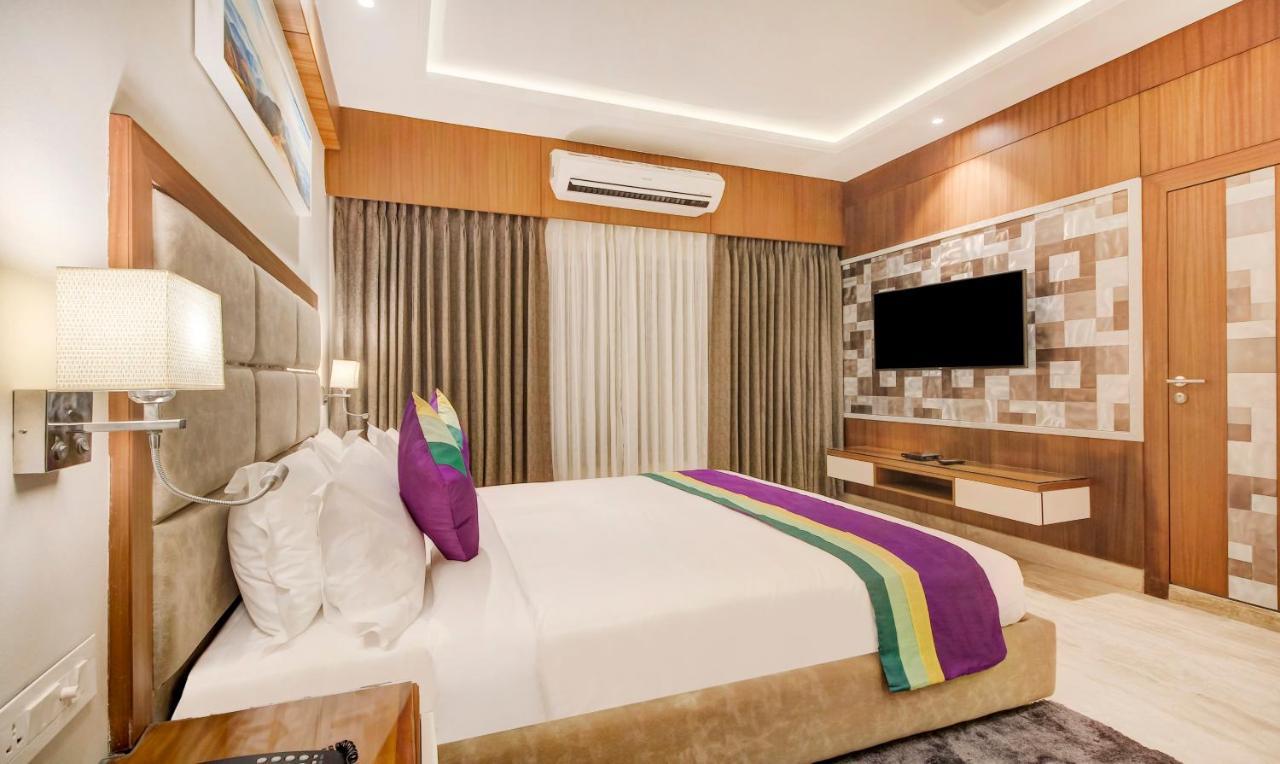 Отель Treebo Premium Tahoora International Калькутта Экстерьер фото