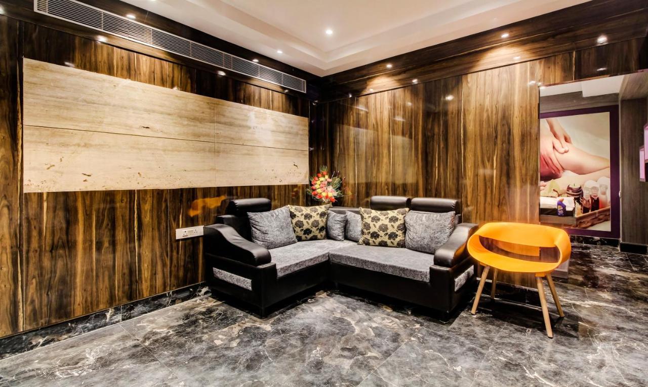 Отель Treebo Premium Tahoora International Калькутта Экстерьер фото