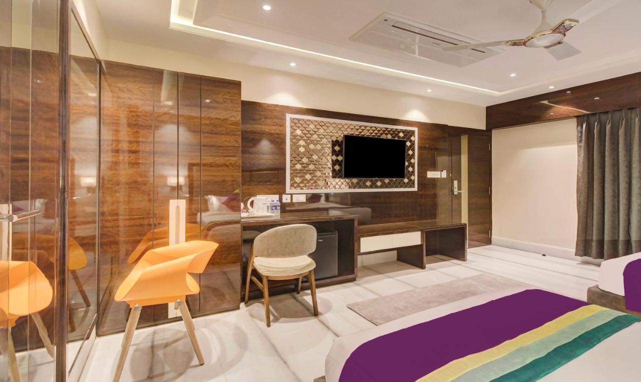 Отель Treebo Premium Tahoora International Калькутта Экстерьер фото