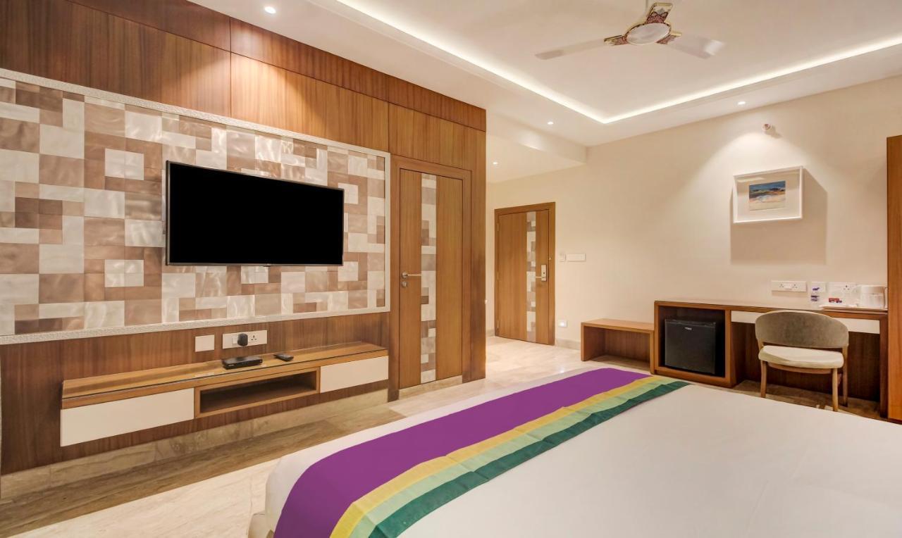 Отель Treebo Premium Tahoora International Калькутта Экстерьер фото